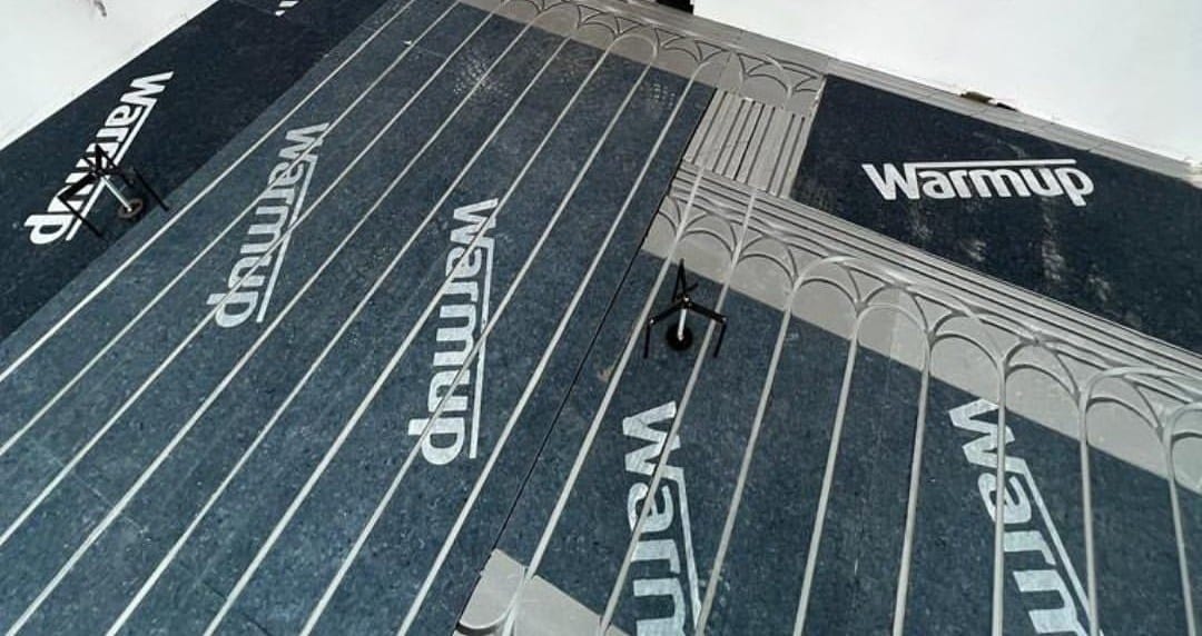 Plancher chauffant mince